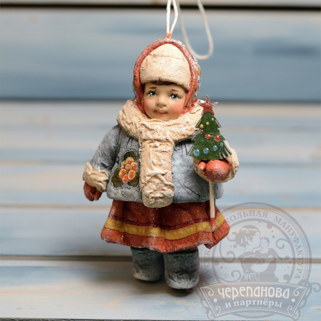 Поленька с елочкой, ватная игрушка кукольной мануфактуры Ирины Черепановой