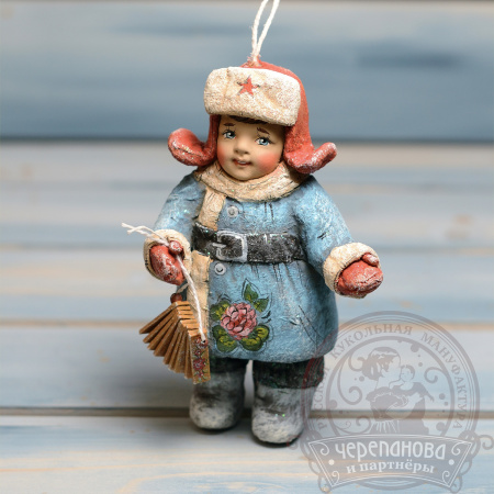 Тимушка с трещеткой, елочная игрушка кукольной мануфактуры Ирины Черепановой