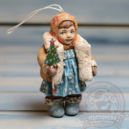 Светочка с елочкой, ватная новогодняя игрушка кукольной мануфактуры Ирины Черепановой