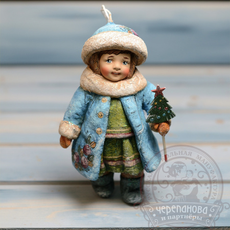 Валюшка с елочкой, новогодняя игрушка кукольной мануфактуры Ирины Черепановой